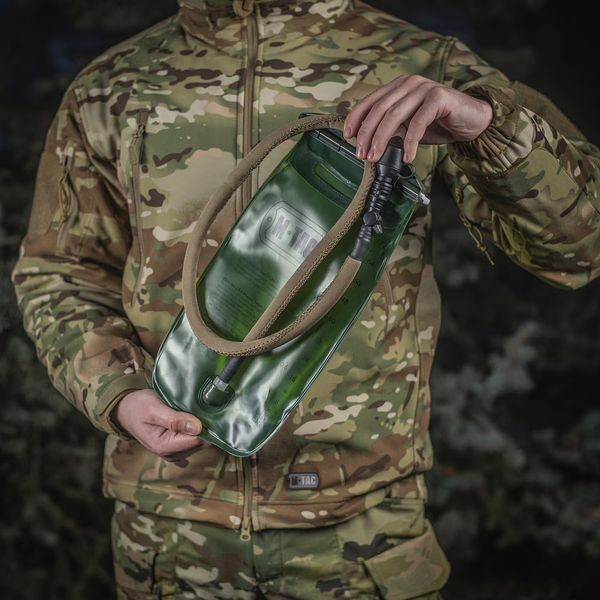 Гідратор M-Tac, 2 л, Olive 309 фото