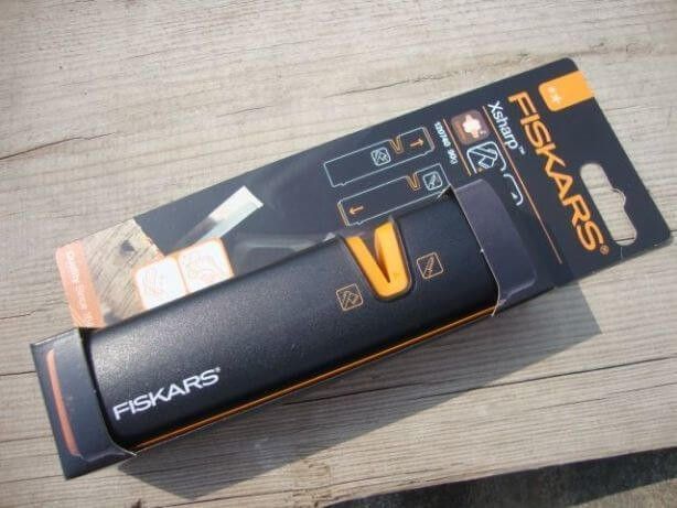 Точилка Fiskars для топорів і ножів Xsharp 1000601 122 фото